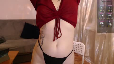 lynne_dawson online show from December 8, 2024, 2:09 pm