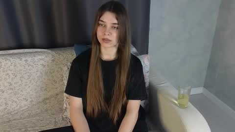 lynnwalker online show from March 26, 2026, 5:29 pm