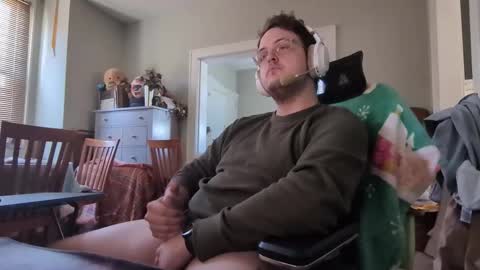 Snapshot of lyntronix chatting on February 28, 2026, 4:52 pm J online show from February 28, 2026, 4:52 pm