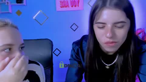 lyra_desire online show from July 19, 2026, 12:53 pm