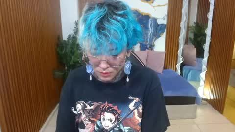 lyra_tay online show from April 15, 2026, 7:58 pm