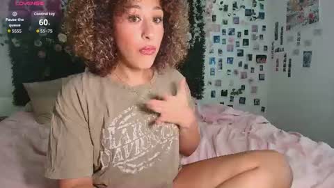 Lyra online show from July 28, 2026, 12:40 am