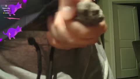 lyxx_2 online show from March 17, 2026, 12:59 am