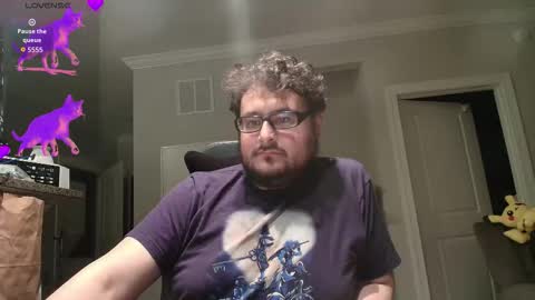 lyxx_2 online show from March 18, 2026, 1:53 am