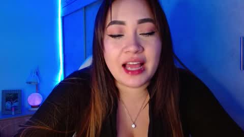 Snapshot of m33li chatting on February 6, 2025, 11:58 pm Meli online show from February 6, 2025, 11:58 pm