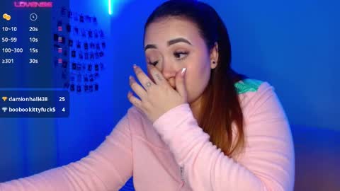 Snapshot of m33li chatting on February 25, 2025, 11:44 pm Meli online show from February 25, 2025, 11:44 pm