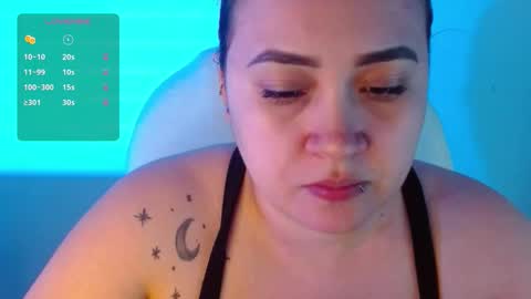 Snapshot of m33li chatting on November 26, 2025, 2:01 am Meli online show from November 26, 2025, 2:01 am