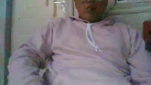 Snapshot of m4nchad0s chatting on April 27, 2026, 10:08 pm M4nchad0s online show from April 27, 2026, 10:08 pm