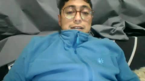 Snapshot of m4nchad0s chatting on July 1, 2026, 3:08 am M4nchad0s online show from July 1, 2026, 3:08 am