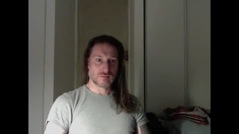 m4rduk online show from March 23, 2026, 4:49 am