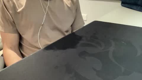 Snapshot of m_pete chatting on October 13, 2025, 5:46 pm m_pete online show from October 13, 2025, 5:46 pm