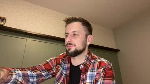 m_stephen online show from March 4, 2026, 4:07 am