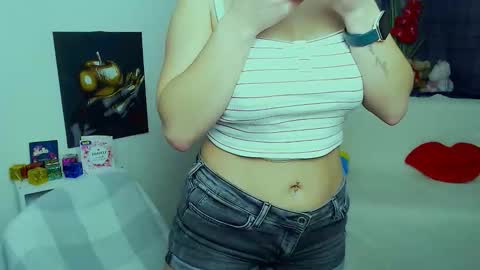 Snapshot of m_vikki chatting on February 26, 2026, 11:20 am Vikki online show from February 26, 2026, 11:20 am