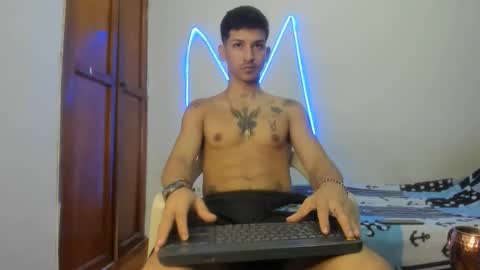 Snapshot of maaster420 chatting on January 13, 2026, 2:22 pm itgram pezlo josue online show from January 13, 2026, 2:22 pm