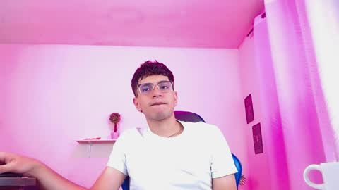 Max online show from April 12, 2026, 1:49 pm