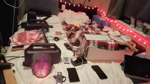 mac1119 online show from April 3, 2026, 5:38 am