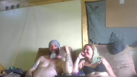 Snapshot of macabrediamomd chatting on February 9, 2026, 9:30 pm macabrediamomd online show from February 9, 2026, 9:30 pm