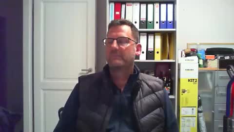 macfly67 online show from December 17, 2025, 8:15 pm