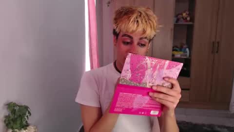 Snapshot of machissex chatting on January 3, 2025, 3:33 pm machissex online show from January 3, 2025, 3:33 pm