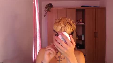 Snapshot of machissex chatting on January 4, 2025, 3:17 pm machissex online show from January 4, 2025, 3:17 pm