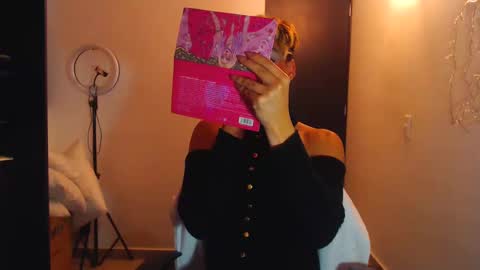 Snapshot of machissex chatting on March 7, 2025, 10:45 am machissex online show from March 7, 2025, 10:45 am