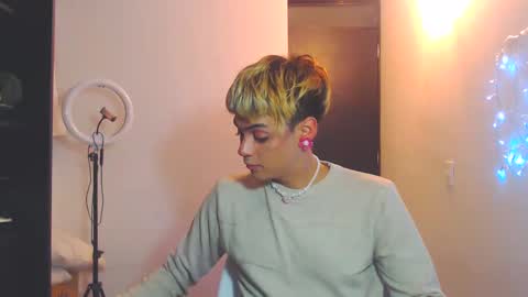 Snapshot of machissex chatting on March 8, 2025, 10:43 am machissex online show from March 8, 2025, 10:43 am