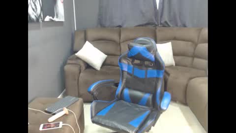 Snapshot of machissex chatting on September 23, 2025, 11:24 am machissex online show from September 23, 2025, 11:24 am