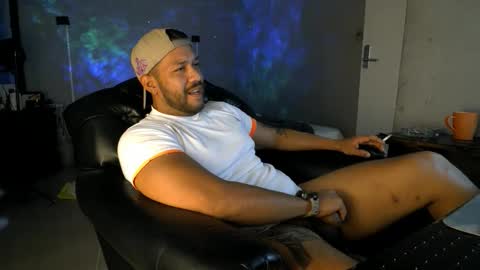 Javier papichulo master how do you want online show from May 25, 2026, 8:15 pm