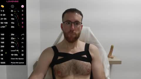 Snapshot of machohiberiko chatting on February 28, 2025, 7:35 pm Jota online show from February 28, 2025, 7:35 pm