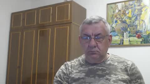 Macho online show from April 15, 2026, 6:48 pm