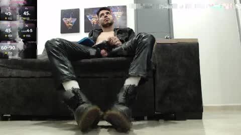 instagram mackdanielsx online show from April 7, 2026, 3:29 am