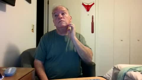 Snapshot of mackdocc001 chatting on April 6, 2026, 11:22 am mackdocc001 online show from April 6, 2026, 11:22 am