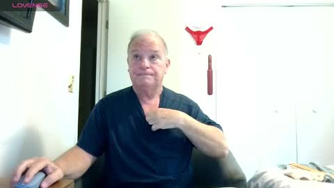 Snapshot of mackdocc001 chatting on April 9, 2026, 5:18 pm mackdocc001 online show from April 9, 2026, 5:18 pm