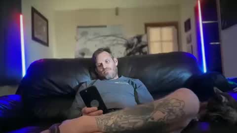 Snapshot of mackincaliallday chatting on October 11, 2025, 7:01 pm MackinCaliAllDay online show from October 11, 2025, 7:01 pm