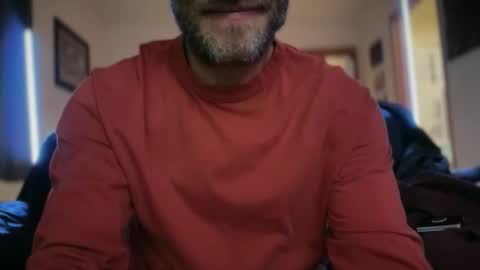 Snapshot of mackincaliallday chatting on October 19, 2025, 10:10 pm MackinCaliAllDay online show from October 19, 2025, 10:10 pm