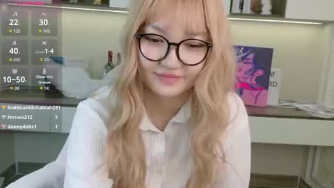 Snapshot of mad_dy chatting on July 6, 2026, 3:03 pm Mad D online show from July 6, 2026, 3:03 pm