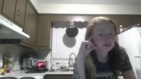 mad_hornet1983 online show from January 20, 2025, 2:11 am