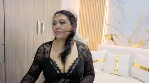 Madam Hott  online show from September 16, 2025, 3:40 am