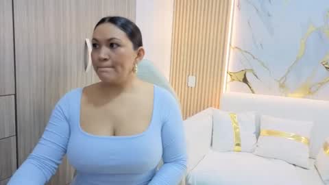 Madam Hott  online show from September 22, 2025, 3:41 am