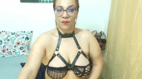 madame_desire_ online show from May 14, 2026, 2:02 pm