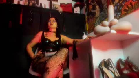 madame ibby online show from July 27, 2026, 6:31 am