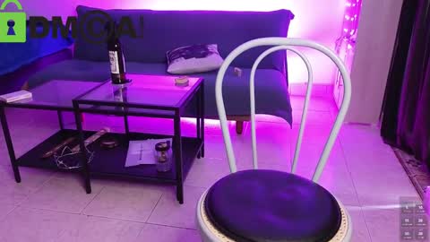 Madame La online show from March 8, 2025, 5:59 am