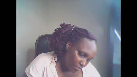Snapshot of madame_pleasure40 chatting on May 11, 2026, 5:21 pm madame_pleasure40 online show from May 11, 2026, 5:21 pm