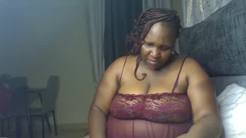 Snapshot of madame_pleasure40 chatting on May 14, 2026, 2:40 am madame_pleasure40 online show from May 14, 2026, 2:40 am