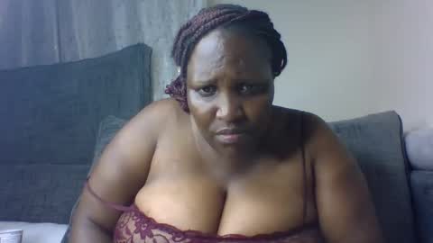Snapshot of madame_pleasure40 chatting on May 14, 2026, 4:47 pm madame_pleasure40 online show from May 14, 2026, 4:47 pm