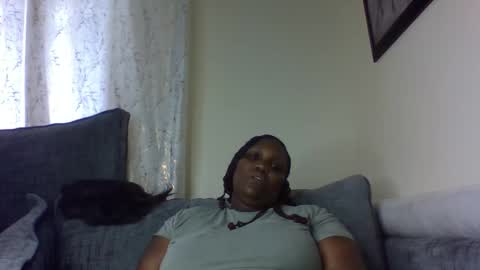 Snapshot of madame_pleasure40 chatting on May 16, 2026, 12:15 pm madame_pleasure40 online show from May 16, 2026, 12:15 pm