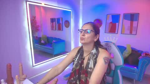 Madame Scarllet  online show from April 28, 2026, 11:37 am