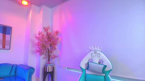 Madame Scarllet  online show from April 29, 2026, 11:36 am