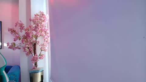 Madame Scarllet  online show from May 22, 2026, 11:38 am