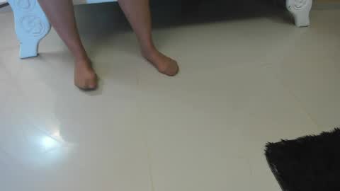 Snapshot of madameheels_ chatting on June 1, 2026, 12:40 pm Madame Carla online show from June 1, 2026, 12:40 pm
